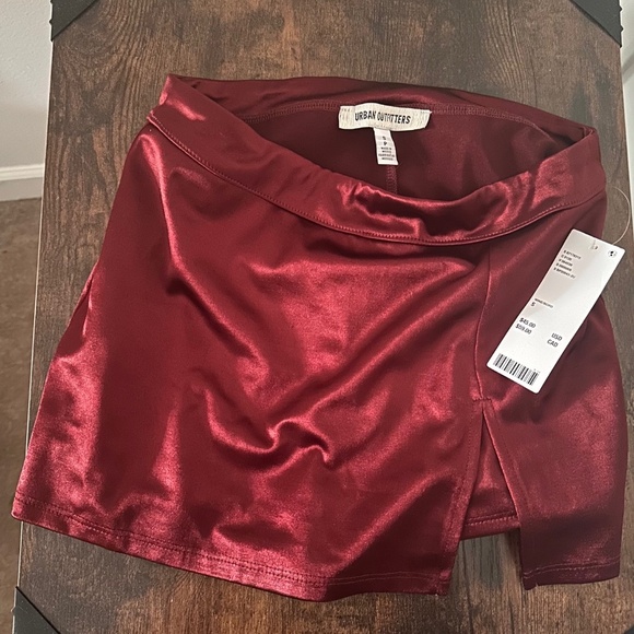 Urban Outfitters Olivia Satin Micro Mini Skort NWT - Picture 3 of 4